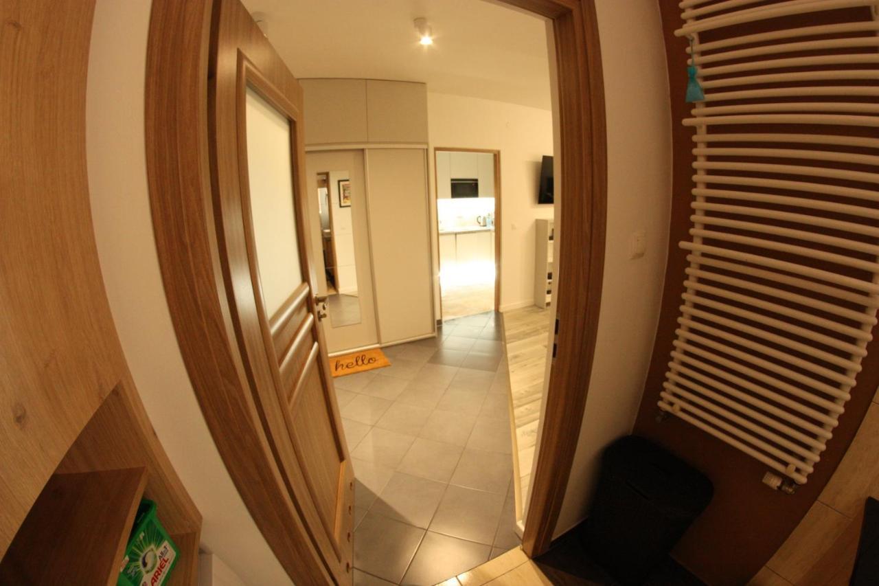 Urban City Apartments วอร์ซอ ภายนอก รูปภาพ