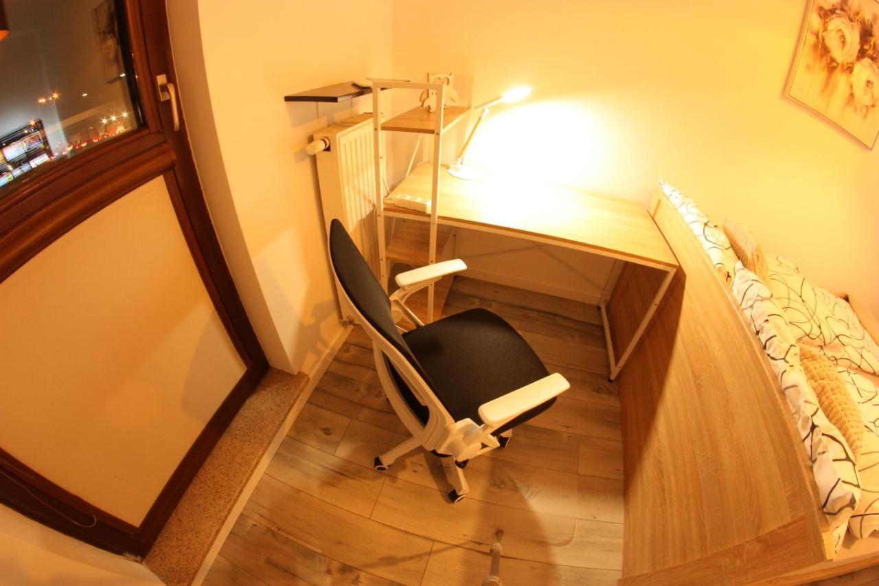 Urban City Apartments วอร์ซอ ภายนอก รูปภาพ